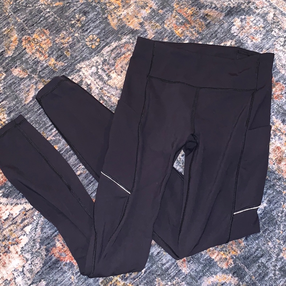 Lululemon Fast & Free 28” high rise tight size 4